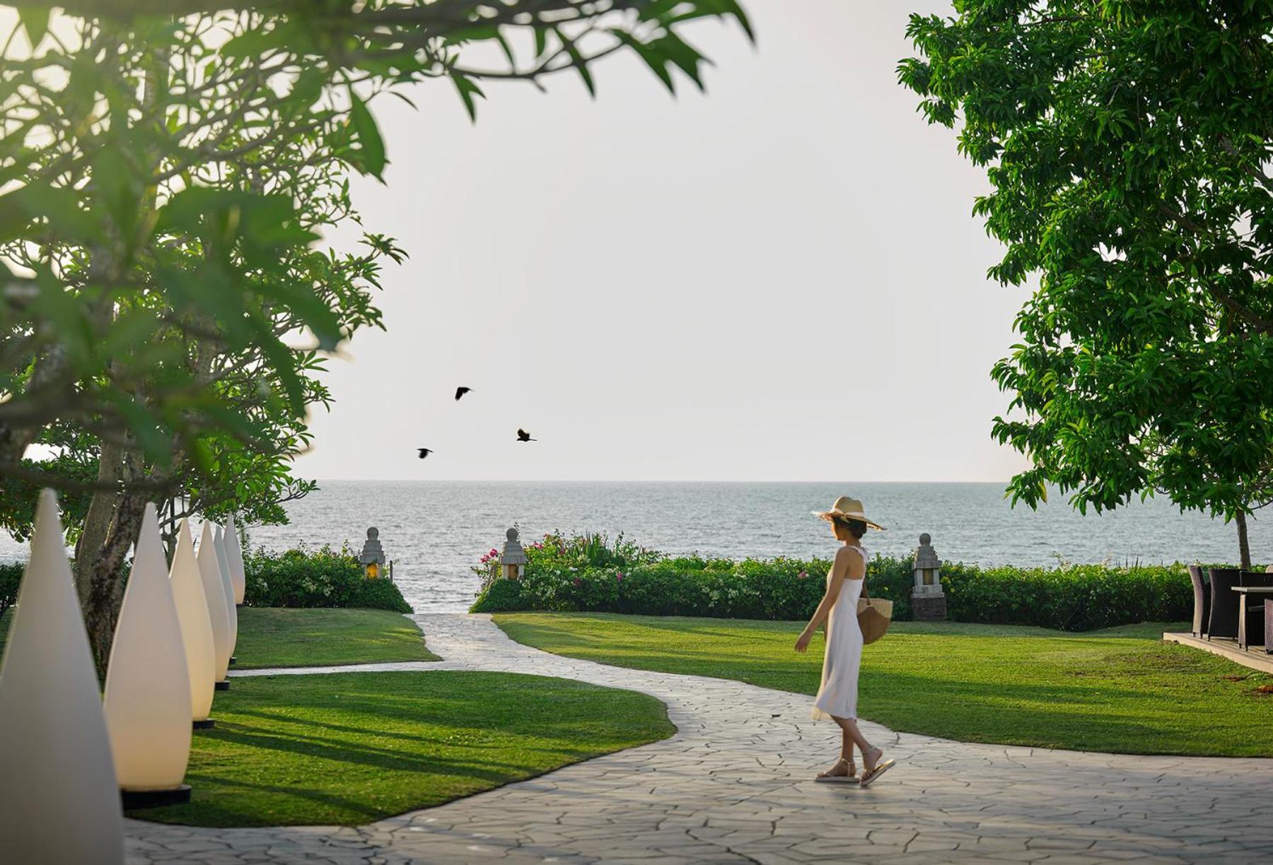 فندق منتجع بارك رويال بينانغ باتو فيرينغي المظهر الخارجي الصورة The beach at The Oberoi, Mumbai